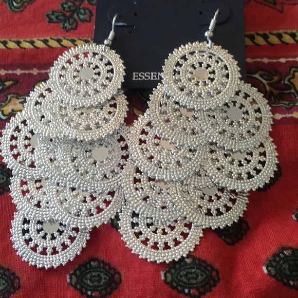 Jewelry - Fun Dangle Chunky Silver Earrings